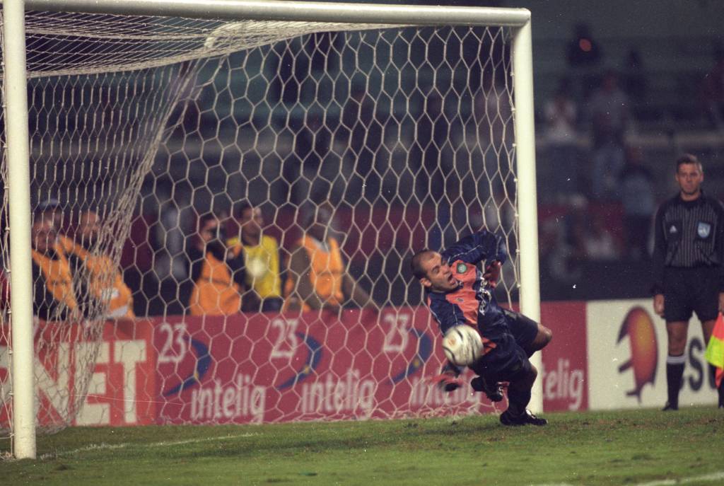Marcos foi o herói do Palmeiras x Corinthians de 2000